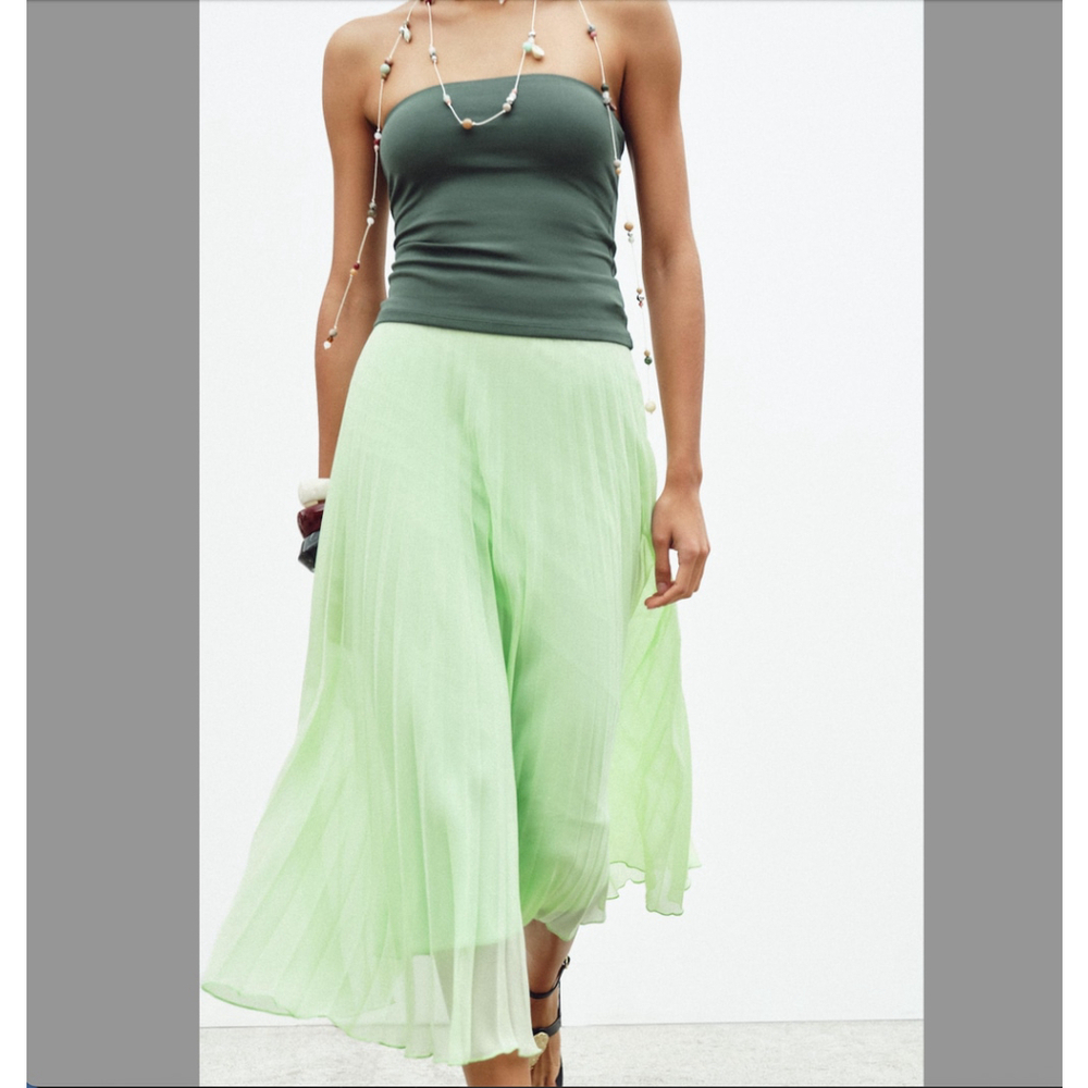Pleated Midi Skirt Size M